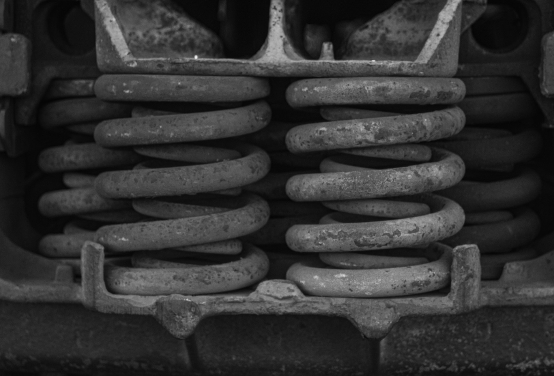Springs and elastic energy storage